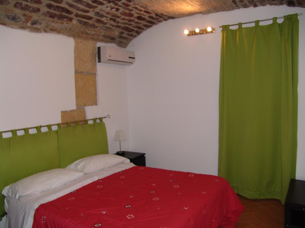 Incentro Apartments Milazzo Bagian luar foto